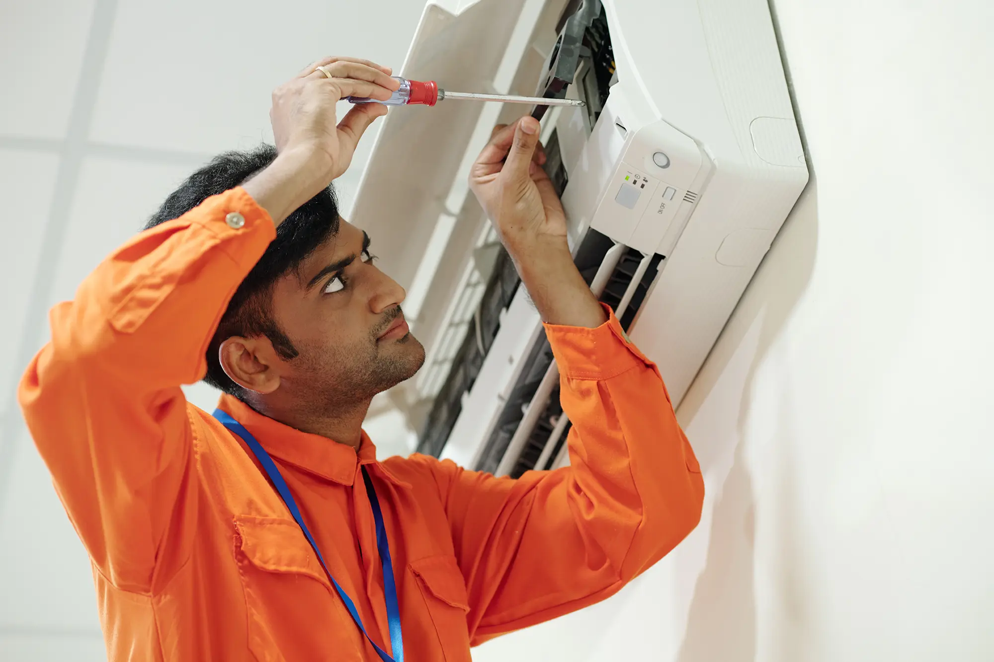 Read more about the article How to Choose and Install the Best Wall Mounted Aircon in Malaysia