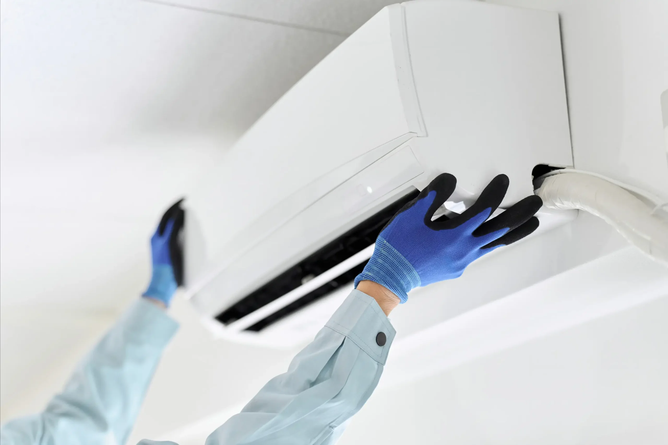 Read more about the article Benefits of Regular Aircon Maintenance After Professional Installation in KL, Malaysia