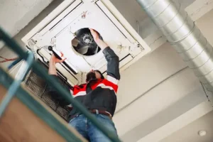 Read more about the article Why Do Experts Warn Against DIY Cassette Aircond Dismantling in Malaysia?